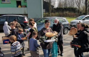 Ukraynalı mültecilere DİTİB gönüllülerinden yardım eli