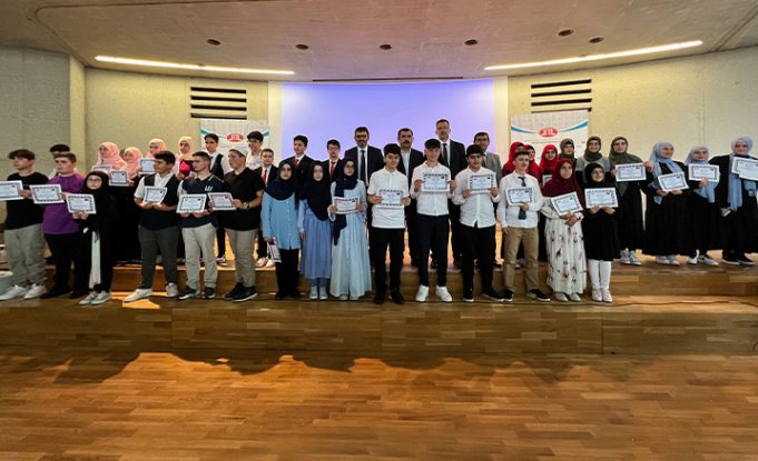 DİTİB gençleri bilgileriyle yarıştı