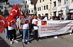 DİTİB derneği Moosburg şehrinin 1250. kuruluş yıl dönümüne katıldı