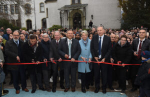Bünde DİTİB Yeni Camii ve Kültür Merkezi ibadete açıldı