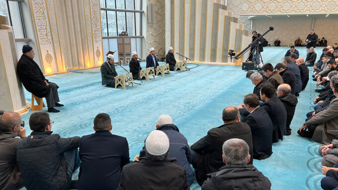 Solingen faciasında 5 aile ferdini kaybeden Mevlüde Genç için mevlid okutuldu