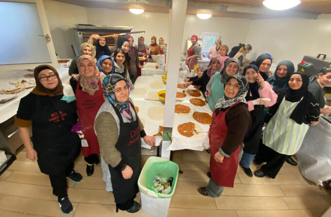 DİTİB’in 5 bin gönüllü kadın üyesi depremzedeler için seferber oldu