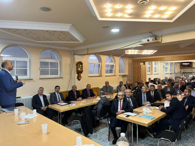 DİTİB din görevlileri depremzedeler için bir araya geldi