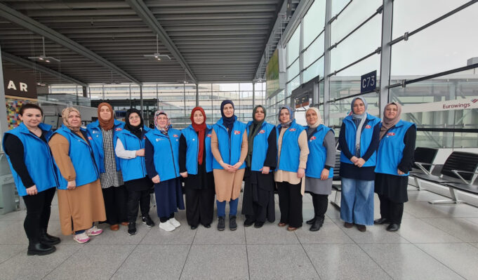 DİTİB kadın gönüllüleri depremzedelere destek için yola çıktı