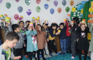 Minikler kumbaralarını depremzede kardeşleri için açtı