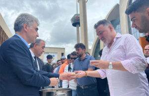 DİTİB’de Muharrem ayı münasebetiyle aşure dağıtıldı