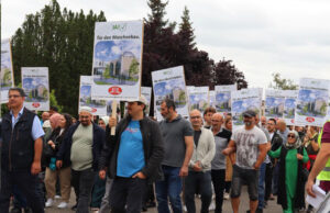 Germersheim’da yeni cami projesi engeline protesto yürüyüşü