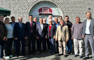 Başkonsolos Kaya saldırıya uğrayan DİTİB Camii’ni ziyaret etti