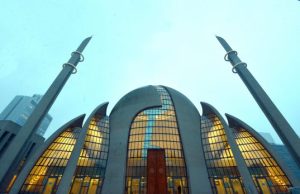 Almanya’da DİTİB’in İslam İlahiyat Eğitimi: 40 Yıllık Deneyim