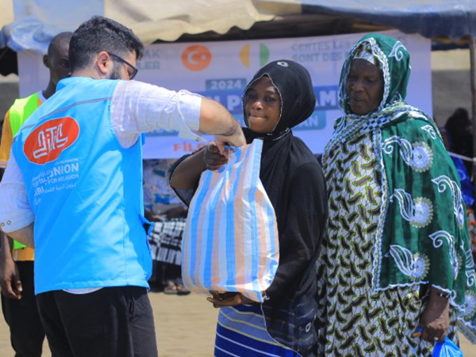 DİTİB, Ramazan ayında ihtiyaç sahiplerini yalnız bırakmadı