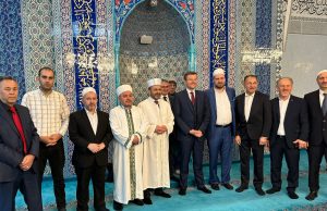Başkan König, DİTİB Camii’ni ziyaret etti ve cemaatle bayramlaştı