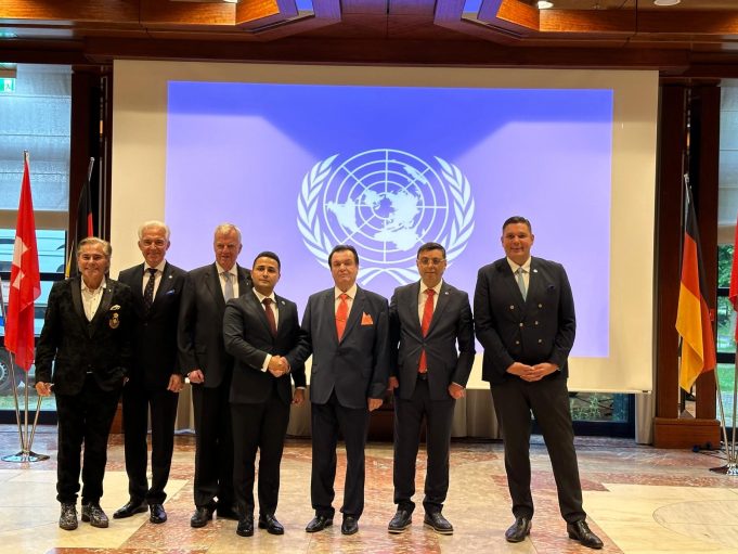 Almanya’da AK Parti İstanbul Milletvekili Bayram’a Barış Elçisi ödülü verildi