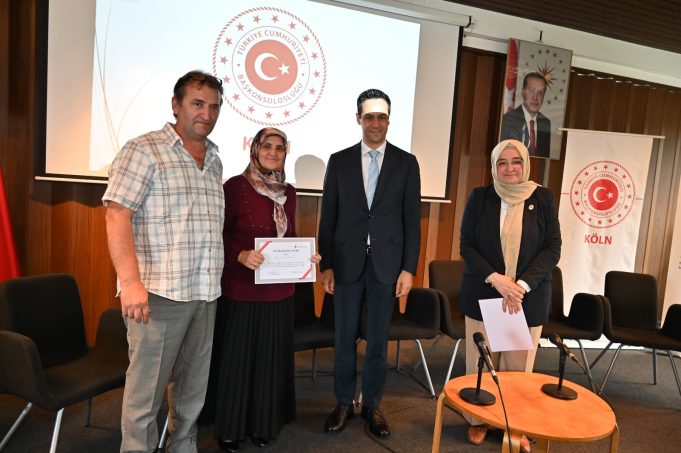 Köln’de Koruyucu Aile Günü programı düzenlendi