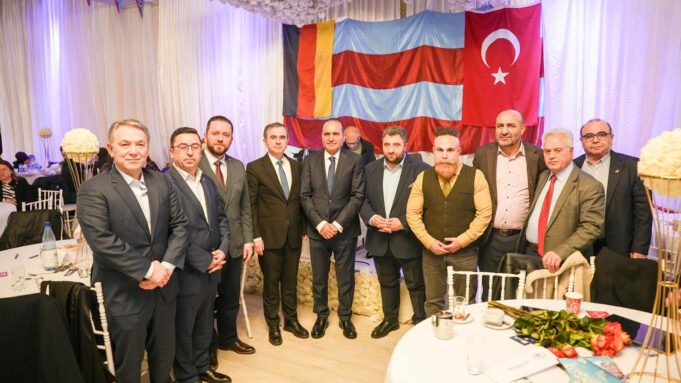 Karadeniz kültürü Hamburg’da gönülleri buluşturdu