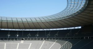 Köln-Rhein-Ruhr Olimpiyat yarışında Münih’in hemen arkasında Almanya'nın Olimpiyat adaylığı için sembolik stadyum görüntüsü