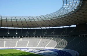 Köln-Rhein-Ruhr Olimpiyat yarışında Münih’in hemen arkasında Almanya'nın Olimpiyat adaylığı için sembolik stadyum görüntüsü
