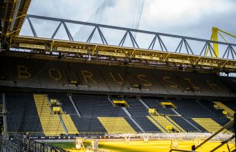 Dortmund fırtına gibi başladı: Bundesliga’da zirveyi aldı Borussia Dortmund'un Signal Iduna Park stadından temsili görsel