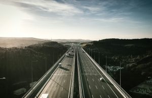 NRW’de tatil hafta sonu ulaşım alarmı: Çok sayıda otoyol ve demir yolu hattında kısıtlama NRW'de otoyol ve yol trafiği