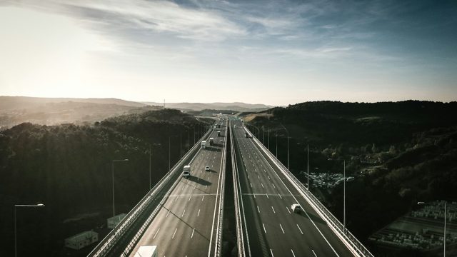 NRW'de tatil hafta sonu ulaşım yoğunluğu NRW'de otoyol ve yol trafiği
